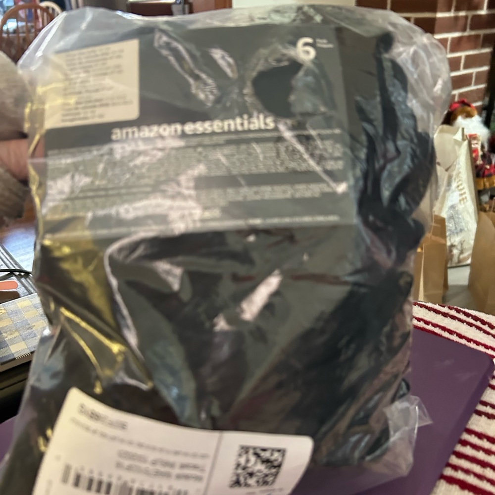Amazon Essentials Black Casual Socks